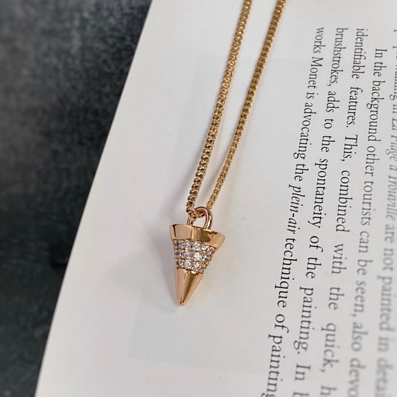 Necklace 18k Gold Plated Jewelry Work Zircon Funnel Model - Picture 2 of 6